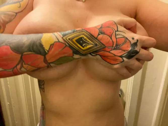 Big titties and a tattoo, what is not to love?! by RavenWidowOF