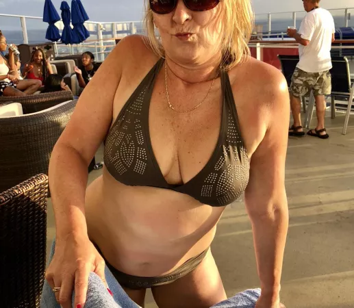 Bikini + bar - husband = play time xx by Ellee1965