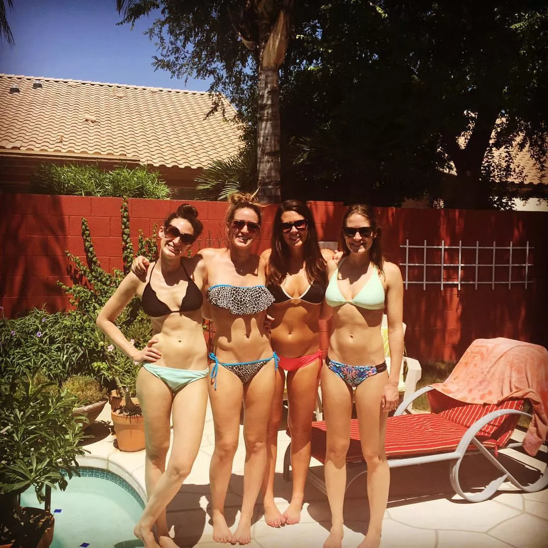 Bikini girls posted by pljath