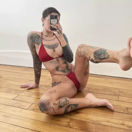 Bikini, selfie and tattoos by basseyhound