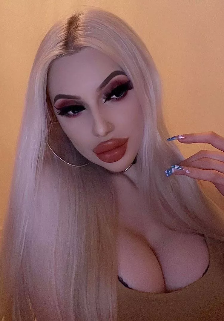 BIMBOXXX ❤️ CHECK COMMENTS FOR THEIR NEW UPDATED CONTENT 👇 posted by kobra82