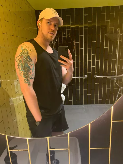 Birthday gym sesh to finish a good day. by SteviiBoiii