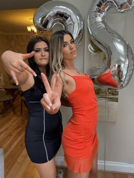 Birthday party by Vuckt