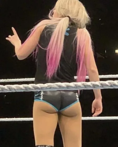 Biscuit🍑🤤 by Josephthegoat06