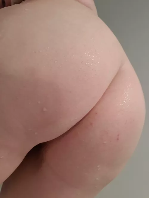 Bite me 😏 by lizz8779