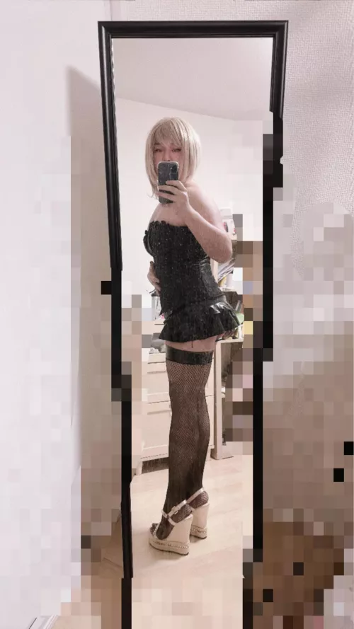 Black and blonde <3 by highHeelAddict