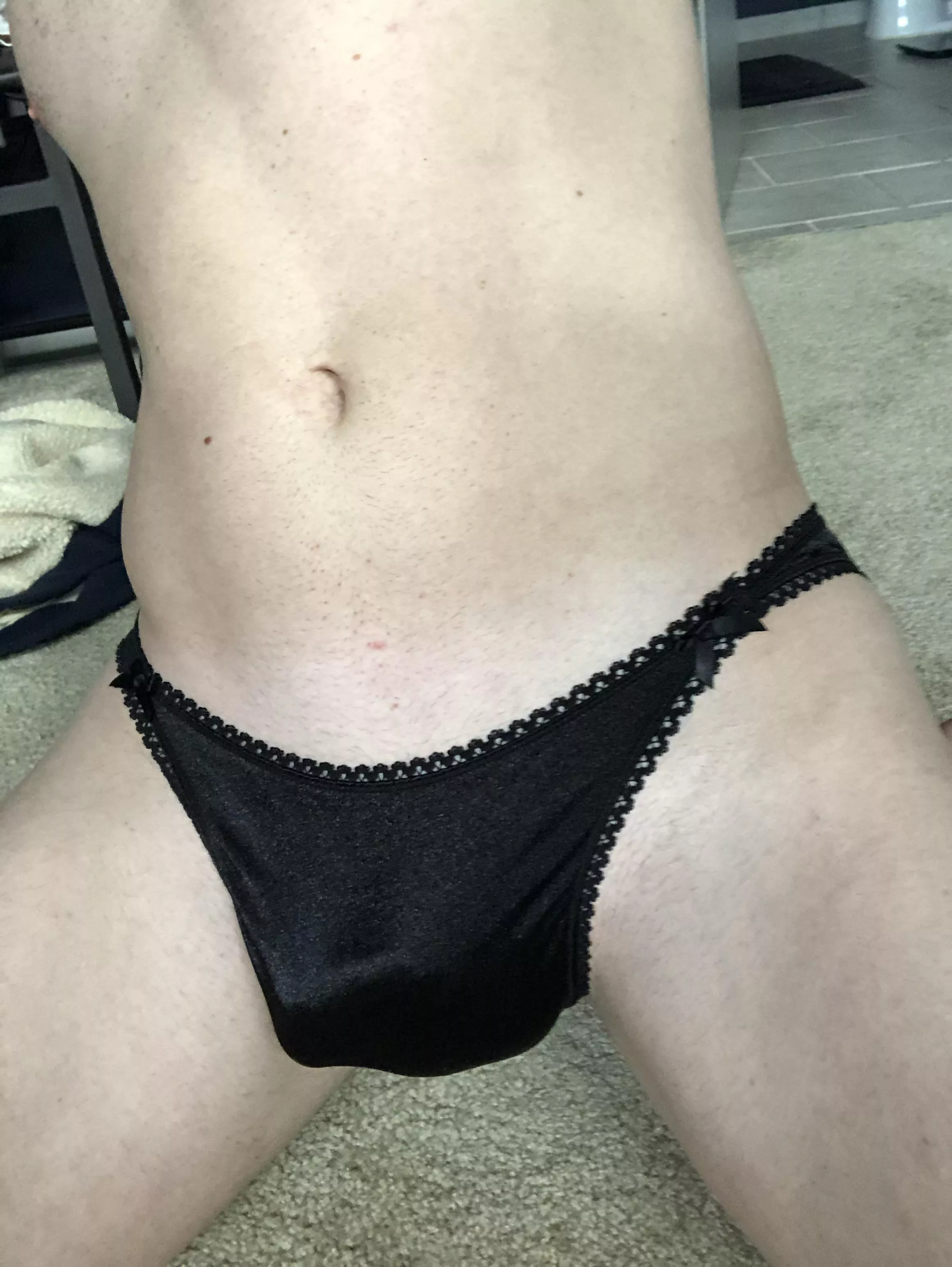 Black and bows - another XDress classic 🖤 posted by FrenchMyToast2