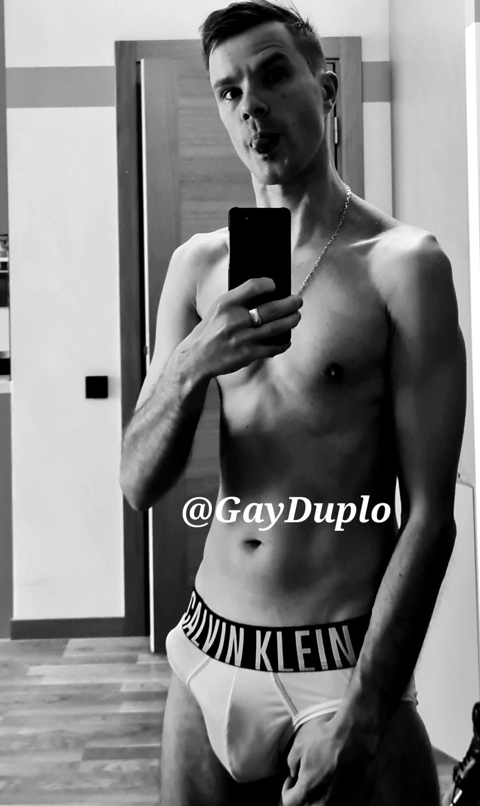 Black and white is sexy 🌈 posted by realdupel