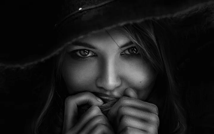 Black and white wallpaper - those eyes. SFW. by [deleted]