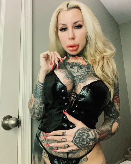 Black Latex 🖤 by Theslaymartian