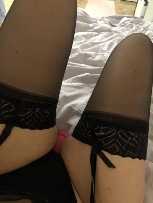 Black nylon stockings, pink dildo 💗 [f] by xisabelcortezx