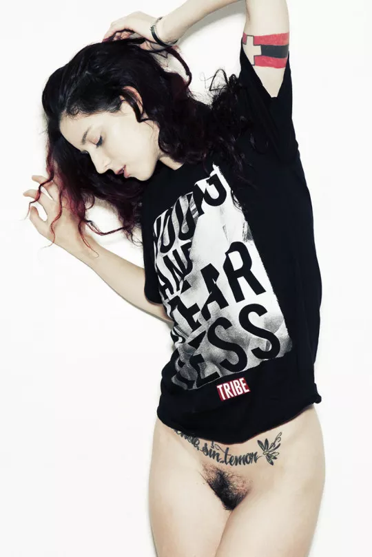 black on white posted by chaosdrew