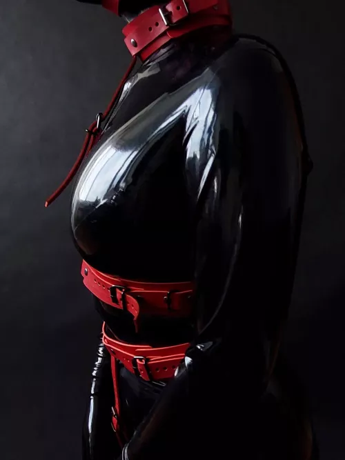 Black & Red 🖤❤ by AlexGomolov