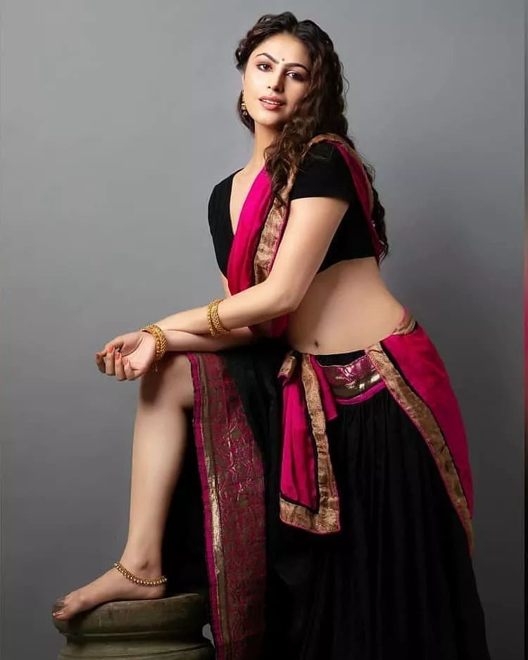 Black Saree posted by trashableaccount1