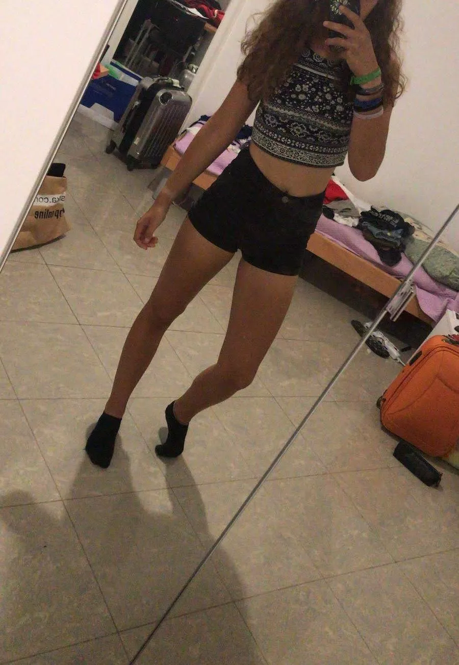 Black socks turn cocks hard😇 posted by nanavolante