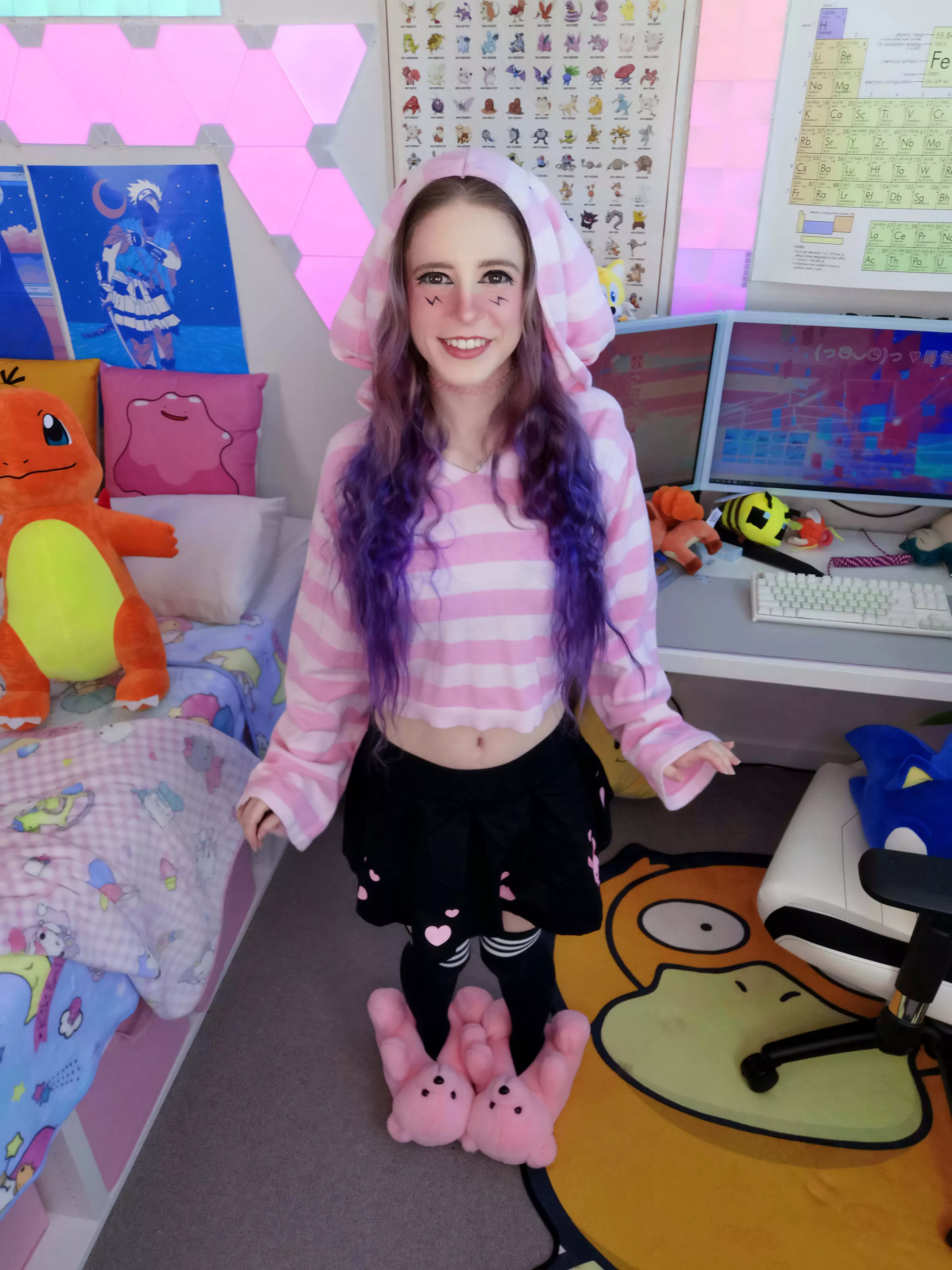 black thigh highs on a cute bunny girl 🐰💖 posted by lilfakegamer