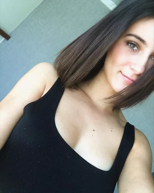 Black top selfie by LayDownYourBurdens