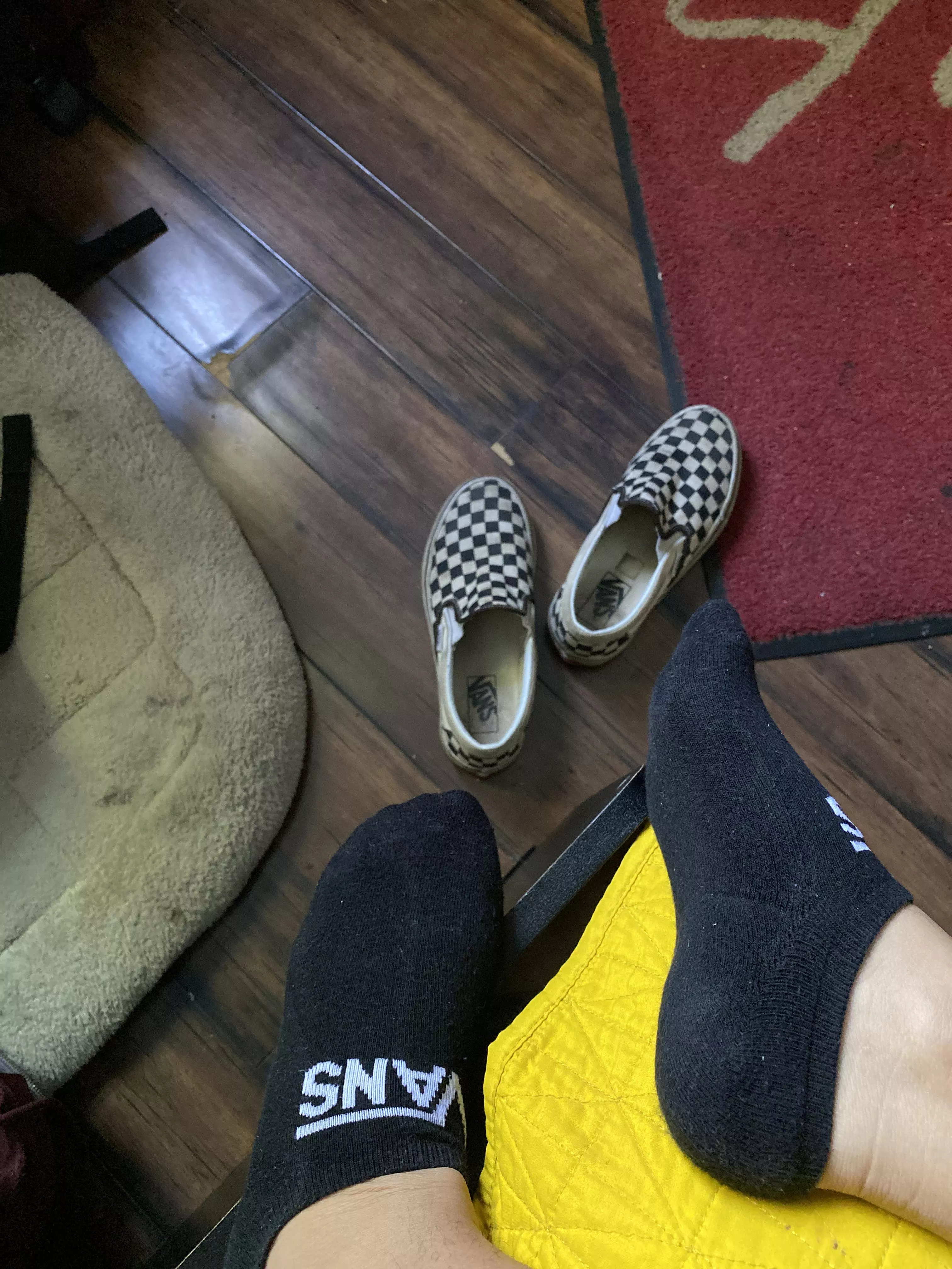 💕💌💘Black van no shows . 7s. Worn with slip ons for 2 days . 💘💕💌 posted by Oogyyyy