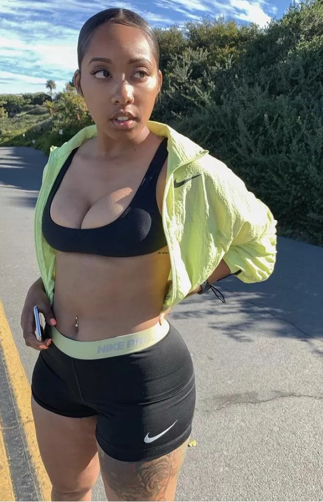 Black/Lime green posted by jack_m3_0ff