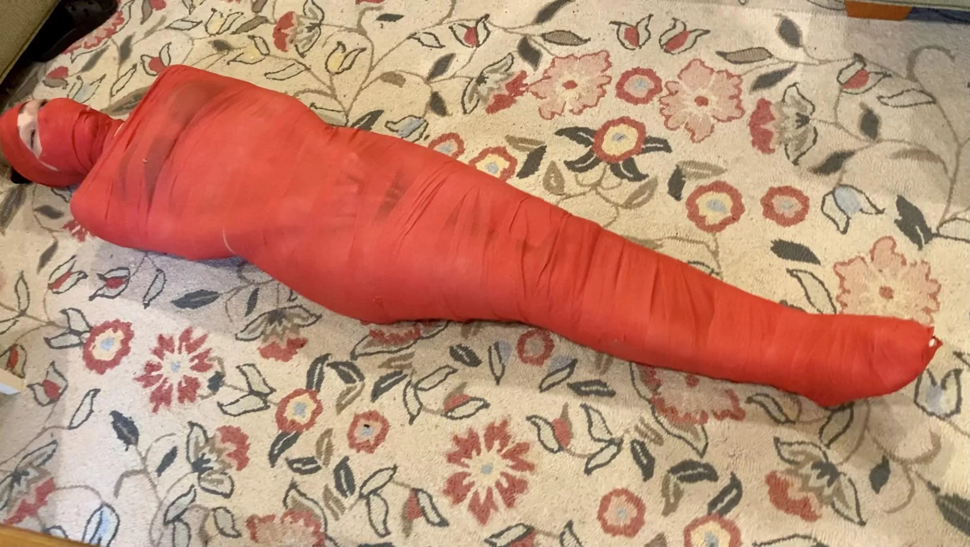 Blake under wrap posted by AdOwn2644