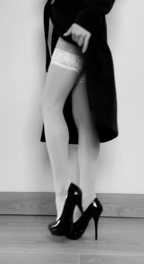 Blessed with long legs… by littleredlusts