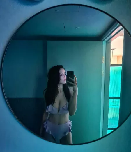 Bleue by Blankbanana