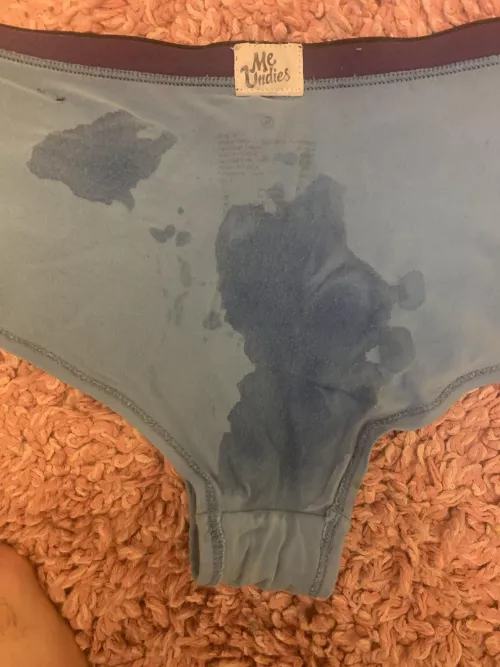 Blew a huge load on my wife’s ass last night what u think? by Hardon4uhmu