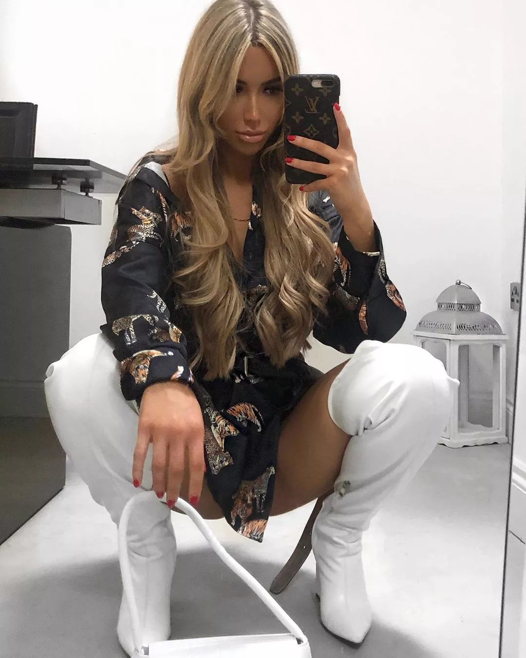 Blond Throphy posted by dailyangels