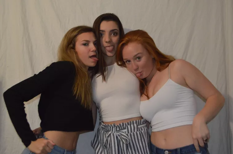 Blonde, brown, or red? by Rhabarbarabara