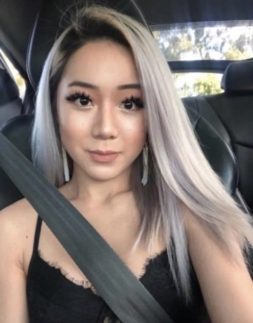 Blonde Christina posted by throwaway6163827173