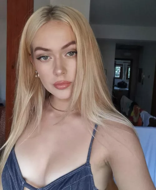 Blonde Irtr by Hunkster200