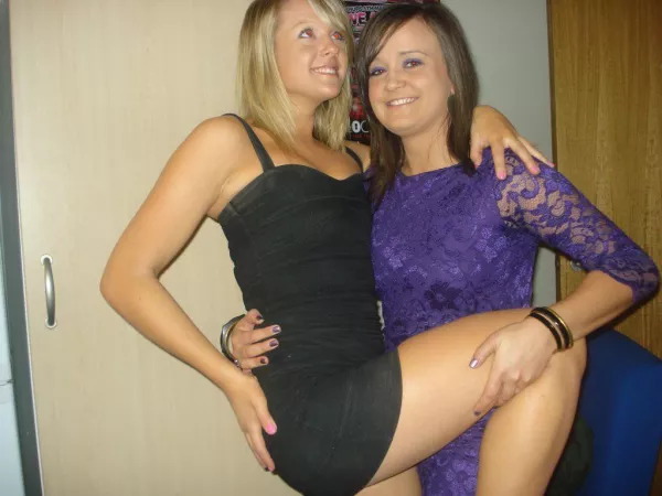 Blonde or brunette? by spongebobmugabe