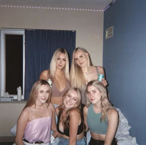 Blondes by crunchbacca