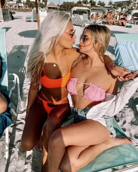 Blondes are the best by RealGirl_king