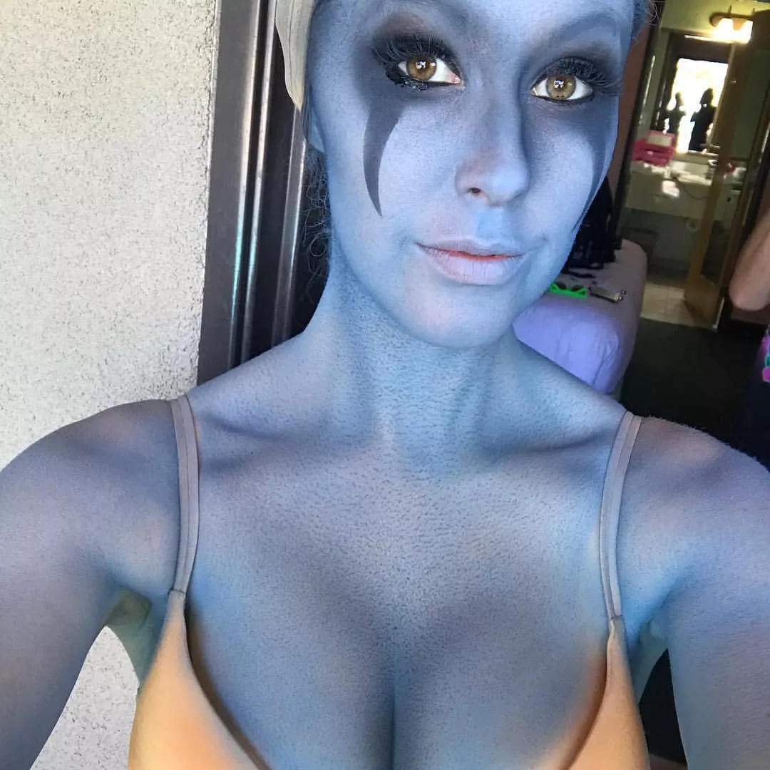 Blue posted by Plotftwboss