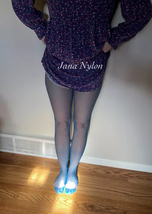 Blue hose with reinforced toe! Any takers? by JanaNylon