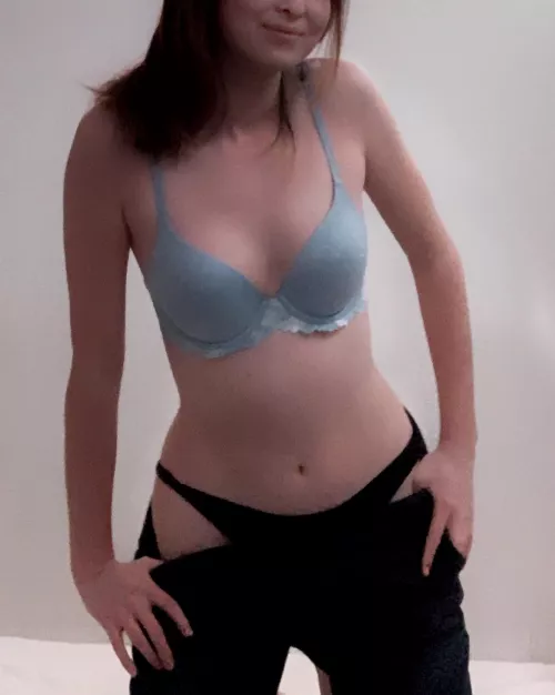 Blue is my favorite color 💙🤍 by elsiexo99