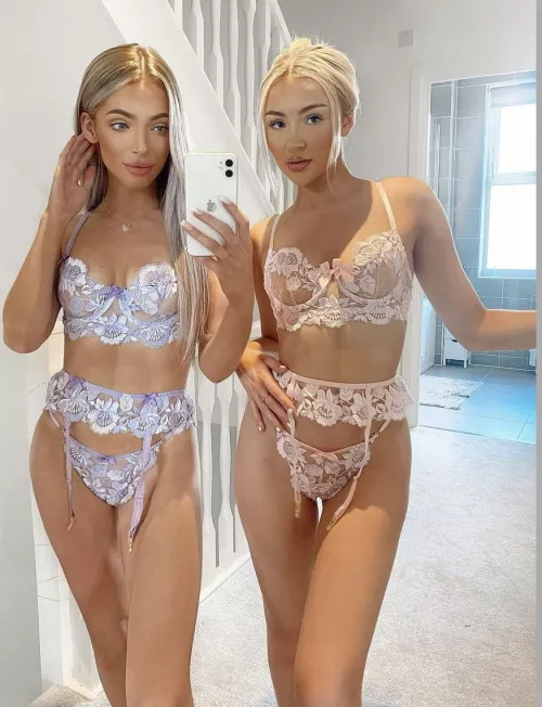 Blue or pink? by round_plastic