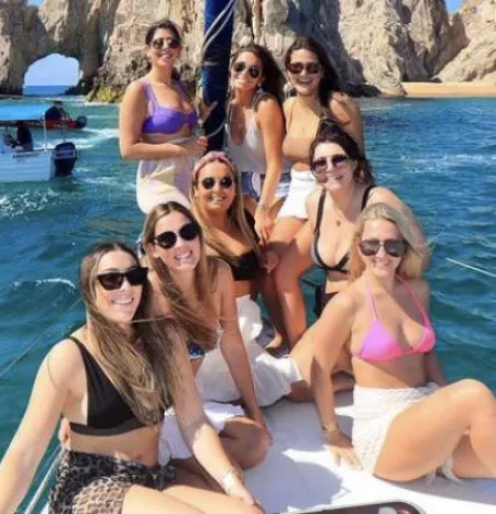 Boats and bikinis. Rate em by yeet-that-skeeter