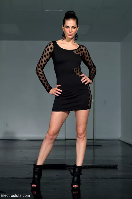 Bobbi Starr by Mongo630