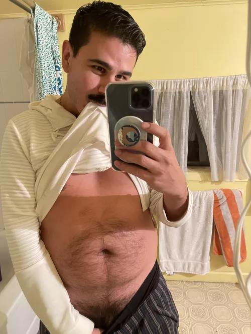 Body hair don’t care by lilbabyshark