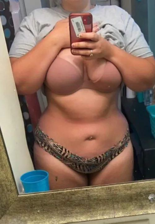 Body like a Backroad 😘🤷🏽‍♀️ by CuckUs24