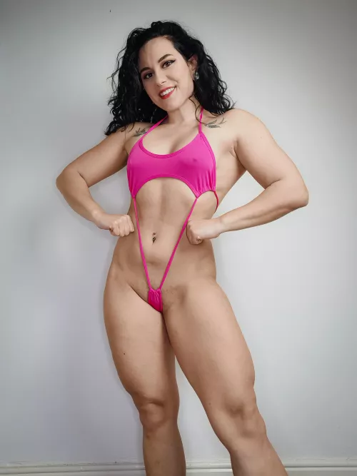 Bodybuilding gf in need of a powerlifting bf by Vivianna_Vixen