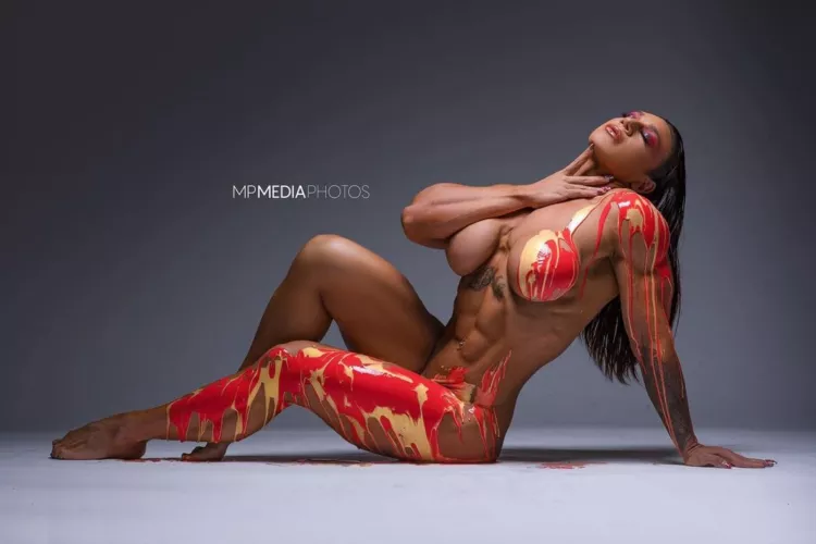 Bolted ontop of hard muscle 🥰💪 by ricoluv84