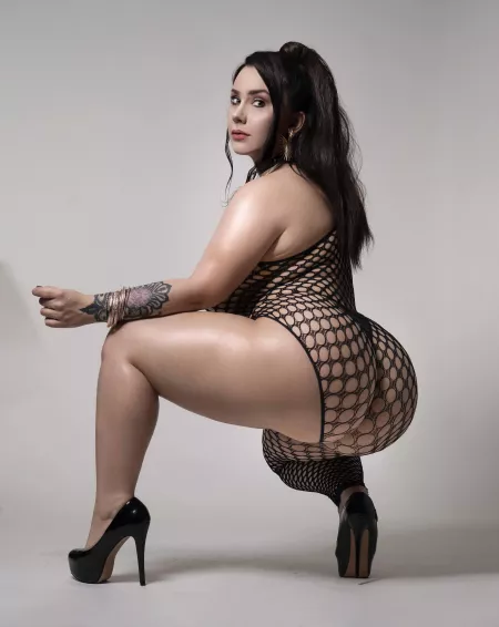 Bolted or na? by crownmekka