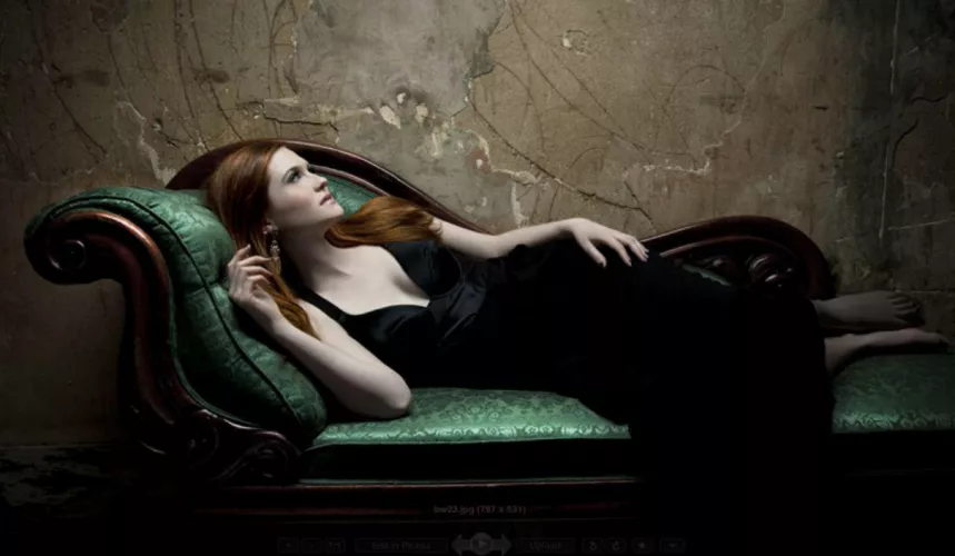 Bonnie Wright by starkiller743