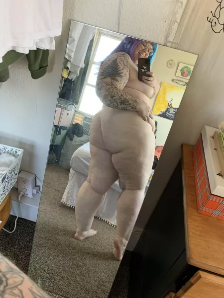 Boooooty by Willowhoney1