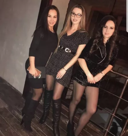 Boots, heels, and pantyhose! by jackienylon909