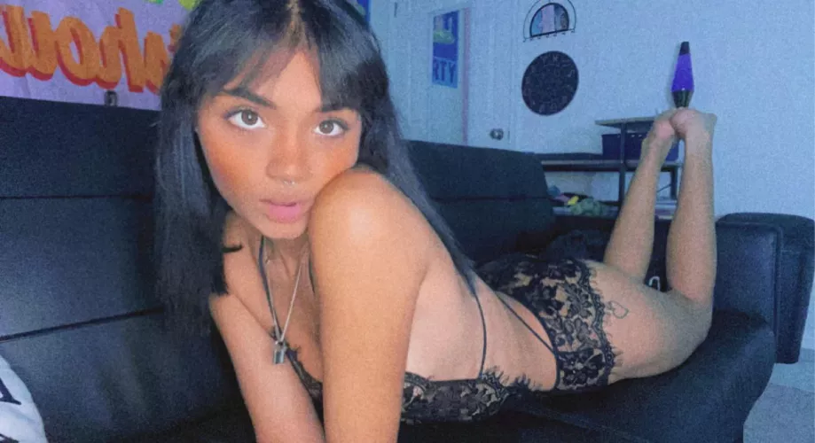 booty and feet by annaasavage