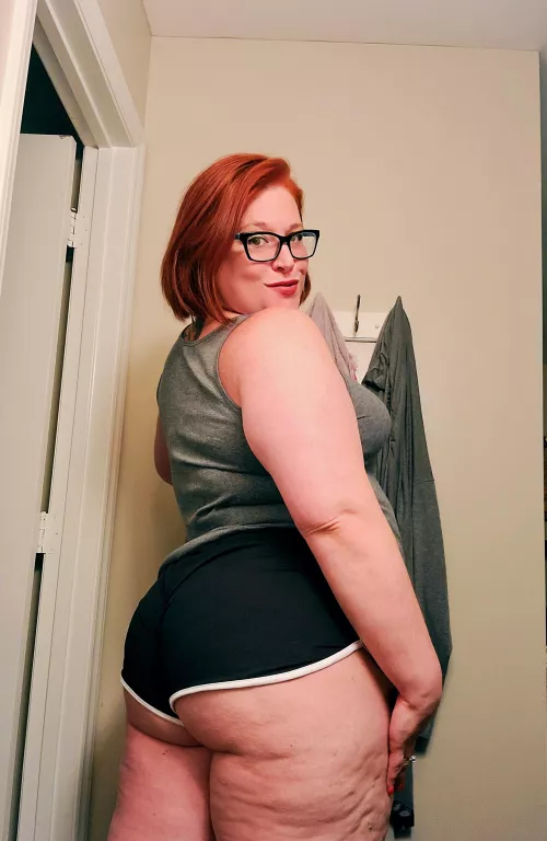 Booty booty booty by BBWcoupleJS